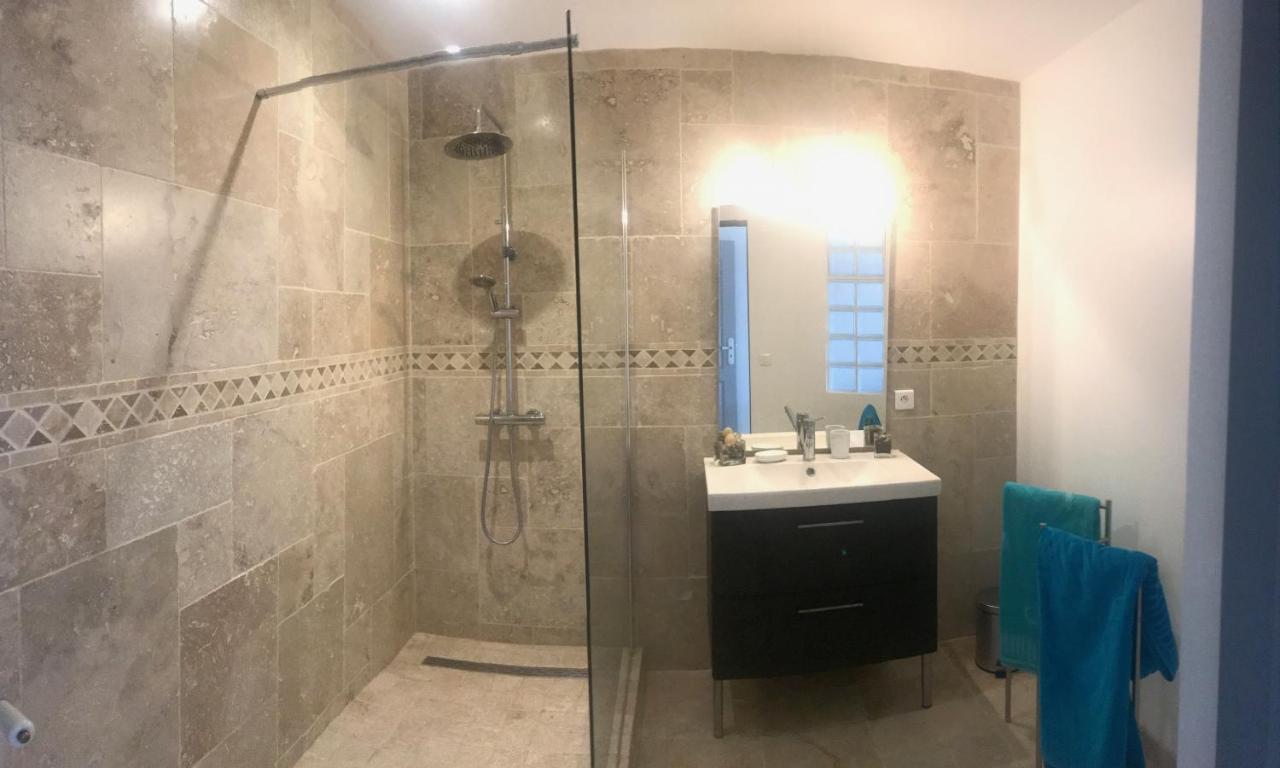 Chambres D Hotes De Charme Dans Mas La Souvine Du 17Eme, Chambres Climatisees Bedarrides Ngoại thất bức ảnh